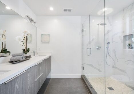 Desfundare cabina de dus